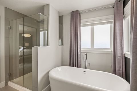 Luxurious & large master bathroom, rain shower, soaker tub, double sink