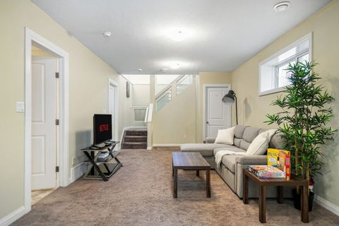 Basement Living Room Equiped with games and pull out bed