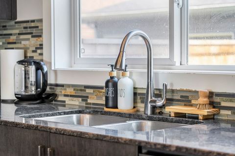 Kitchen Sink