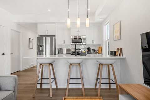 Step into a brand-new, modern kitchen fully stocked for your convenience. It features a seasoning kit, a premium knife set, and a Keurig machine with complimentary coffee pods. You’ll have everything you need to cook and enjoy your meals in style, with ad