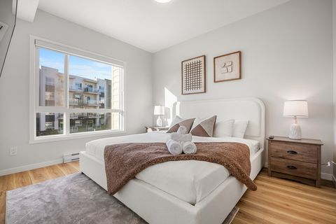 55" Smart TV with Netlix in the Master Bedroom. King size bed and an ensuite bathroom.