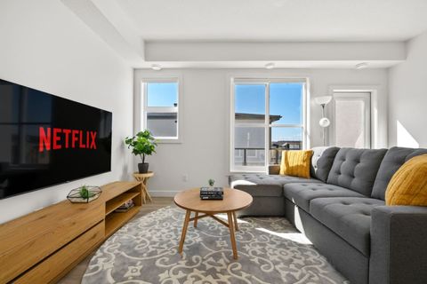 Beautifully Decorated Space with Stylish Accents Throughout
