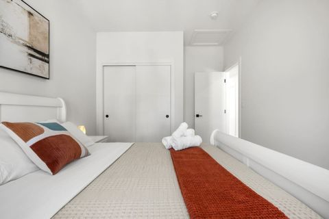 Sleek Red Accents, Exuding a Luxurious and Contemporary Feel