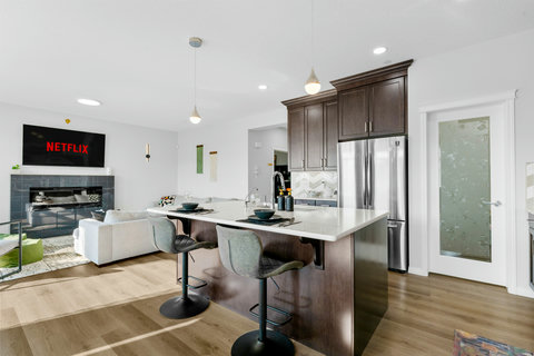 Large Full Equipped Kitchen to Feed 16+ and all kitchen amenities