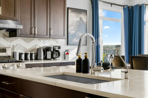 Large Full Equipped Kitchen to Feed 16+ and all kitchen amenities