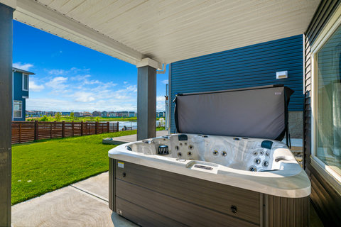 6 Person Hot Tub Open All Seasons