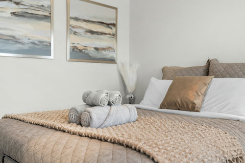 Wake up refreshed in this beautifully styled cozy retreat