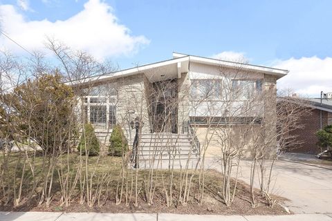 Please park on the right side of driveway. 