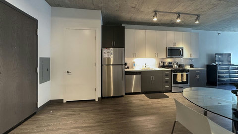 In-unit washer/dryer (behind closed door) by kitchen