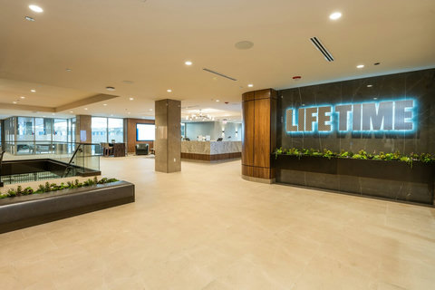 Lifetime Fitness River North - On-site Gym. Your reservation includes a membership for the duration of your stay
2 Outdoor Pools, 1 Indoor Pool
Expansive Gym
Workout Classes
On-site Kids Camp
Cycle Room
Basketball Court
Spa and Hair Salon
Restaurant 
