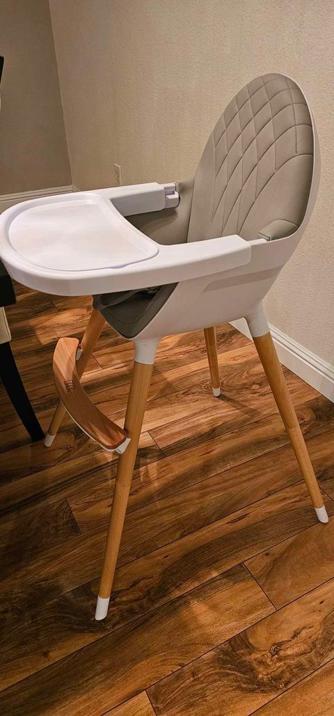 Request for a highchair if traveling with a baby. (portable crib also available) 