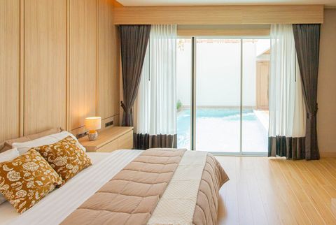 Master bedroom with pool view!