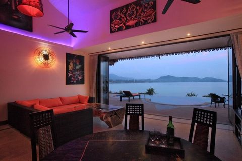 Lounge with great views towards the pool and sea