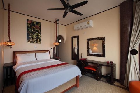 Bedroom Double Bed, Far right side of Villa