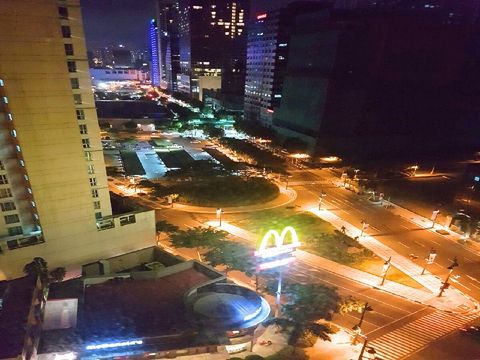 Rizal drive night time view