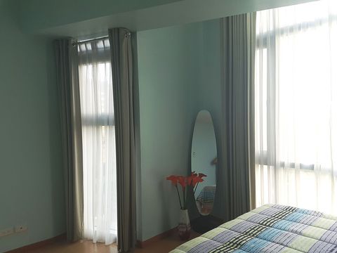 Additional guest bedroom