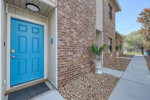 Welcoming Entryway: Bright blue door invites you to relax and enjoy North Myrtle Beach adventures!