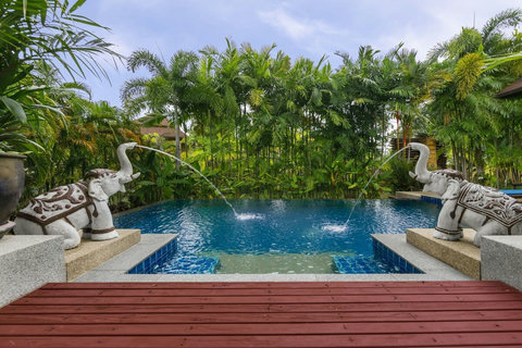 Private pool