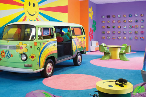 The Mirage Activity Center - Teen Lounge