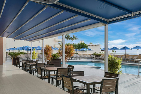 Splash Pool Bar & Grill