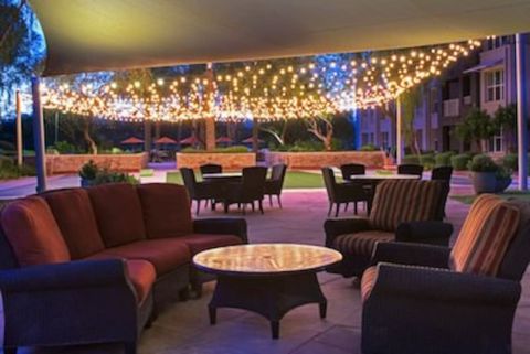 Cholla Courtyard - Seating Area
