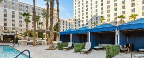 007-grand-desert-cw-gallery-amenity