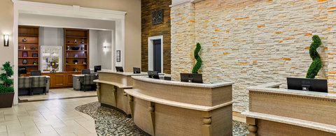 022-grand-desert-cw-gallery-amenity
