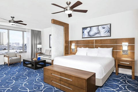 cw-desert-blue-studio-bedroom-2