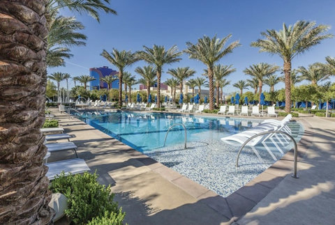 Cb9iXY3vaECtZJdhHqdz1Q_Desert_Blue_Pool.tif