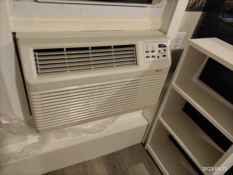 This unit will provide plenty of heat and air conditioning, whatever you need!