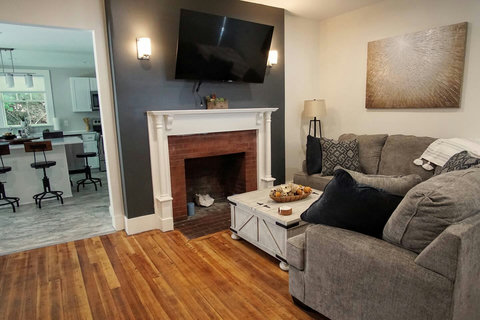 Living room with 50" Roku TV with cable including ESPN!