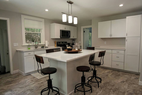Bright, fully equipped and easy to clean. Plenty of space for your food storage and for serving.
