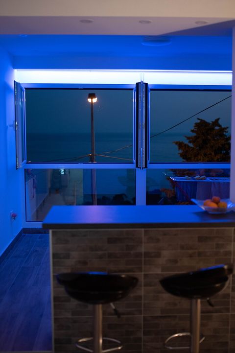Led lights on seaview