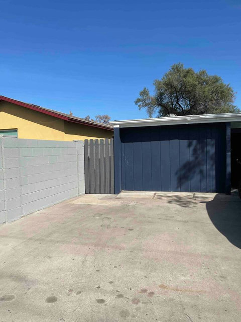 This is the only parking spot designated for Airbnb guests. 
Please do not block the carport.
If you have more than one car please text before your arrival to arrange. 