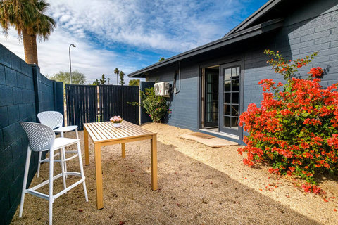 Private outdoor dining area.