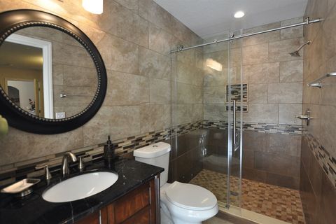 Master ensuite with large shower and direct pool access - brand new June 2017!
