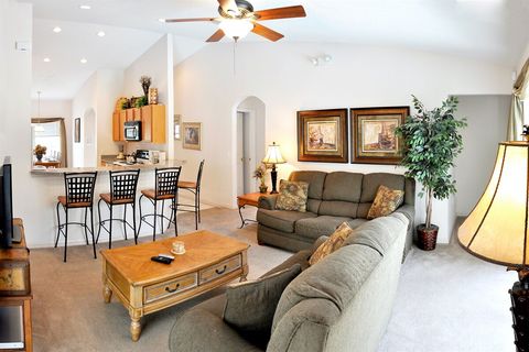 Relax in the Comfort of Your Professionally Decorated Vacation Retreat!