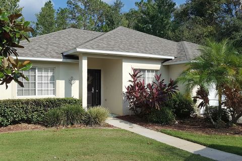 Amazingly private & safe 4/2 Pool Home with Everything you want minutestoDisney!
