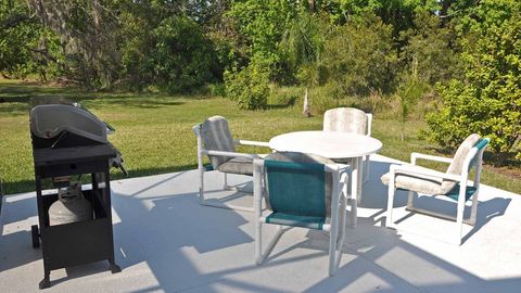 Enjoy nature and extra dining space as your grill master prepares a tasty meal.