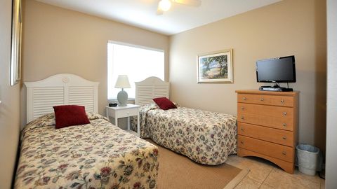 The middle bedroom now has a bunk bed with a double bed on the bottom and a single on the top. (New photo coming soon).