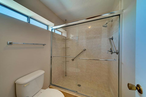 Master Bedroom Walk in Shower