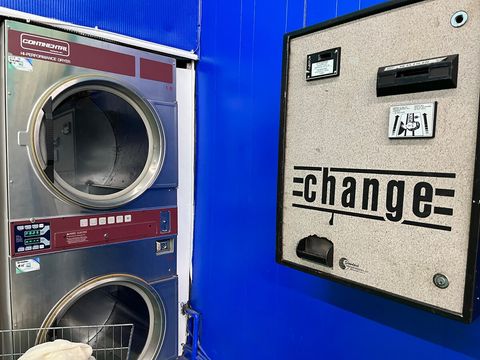 Spin Cycle Laundry Mat - 1910 Commercial Drive