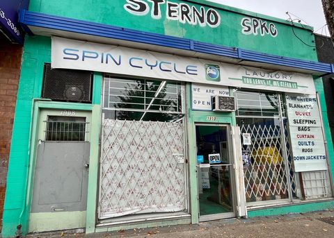 Spin Cycle Laundry Mat - 1910 Commercial Drive