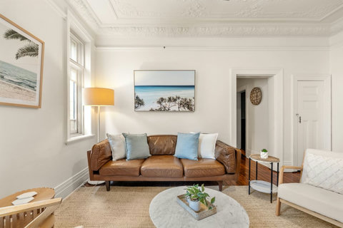 Living Room | Relax on the comfortable seating and catch up on your favourite shows