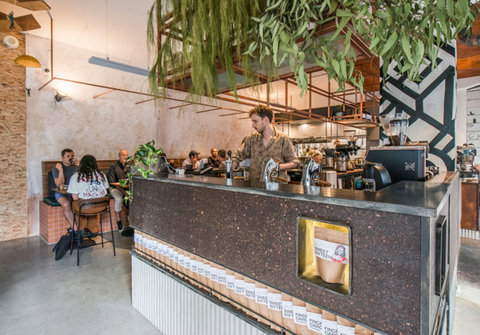 Stop by a stylish neighbourhood café for coffee, brunch or a relaxed afternoon break.