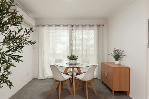 Start the morning with breakfast and coffee in the light-filled dining space
