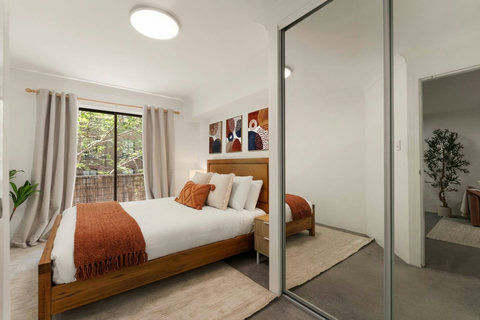 Settle in with mirrored built-in wardrobes offering plenty of storage for your stay