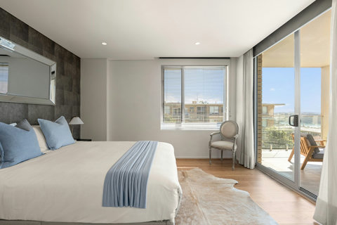 Wake up to beautiful harbour views and step straight onto your own covered terrace.