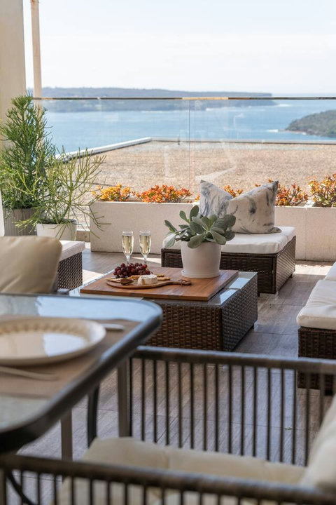 Relaxed outdoor lounge setup with space for drinks and nibbles while enjoying the terrace