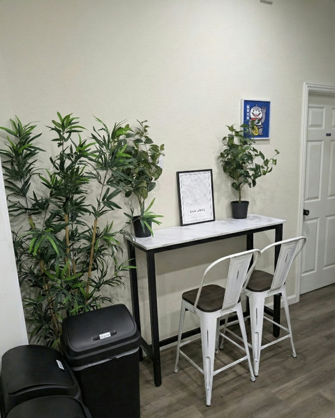 Dining corner in kitchen
